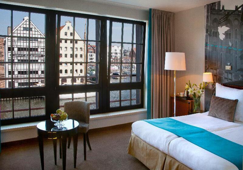 غرفة قياسية فردية, Hanza