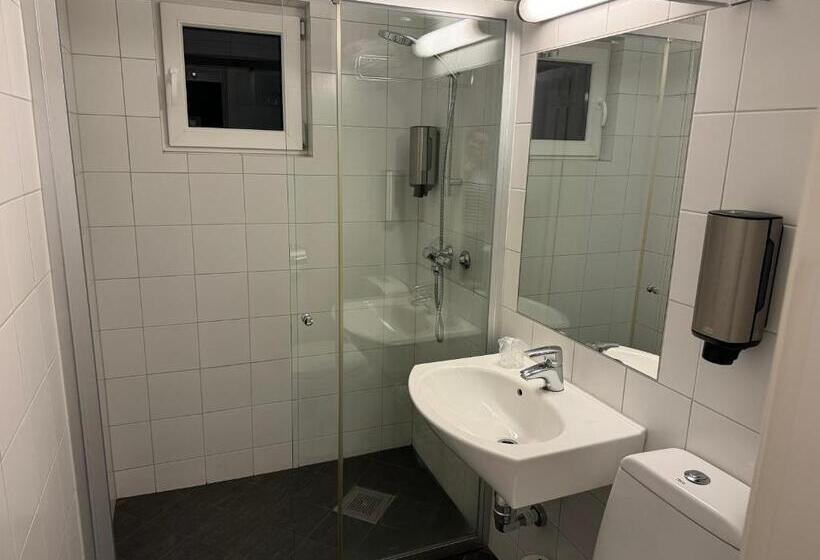 اتاق استاندارد, Notodden