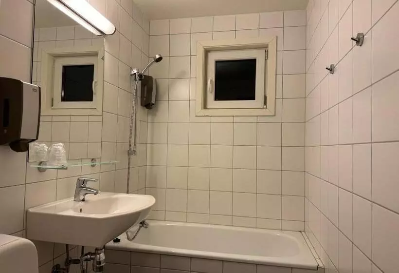 Standard-huone, Notodden