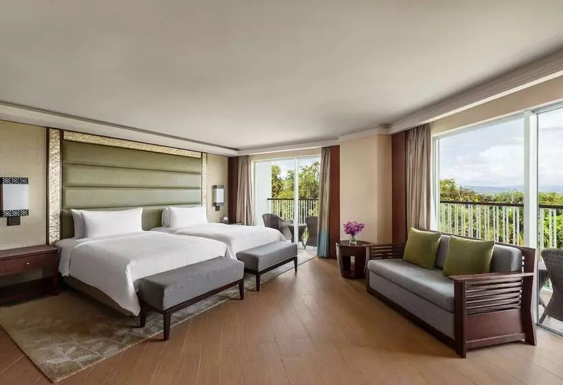 اتاق لوکس با چشم‌انداز دریا, Shangrila Mactan, Cebu