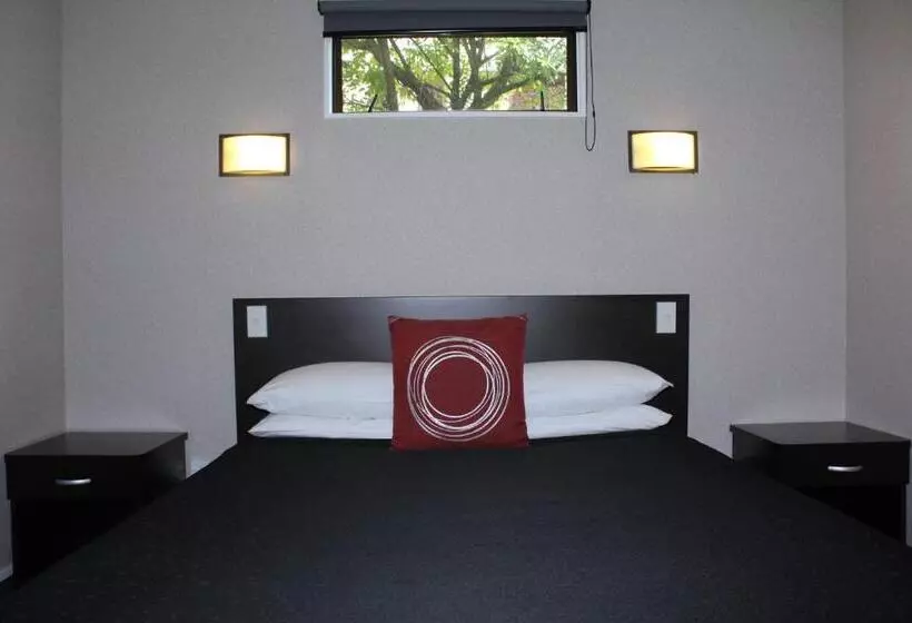 آپارتمان 1 خوابه, Rose City Motel