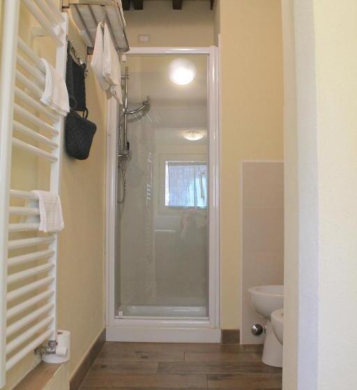 اتاق استاندارد, Alter Ego B&b Assisi