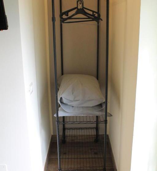 اتاق عادی, Alter Ego B&b Assisi