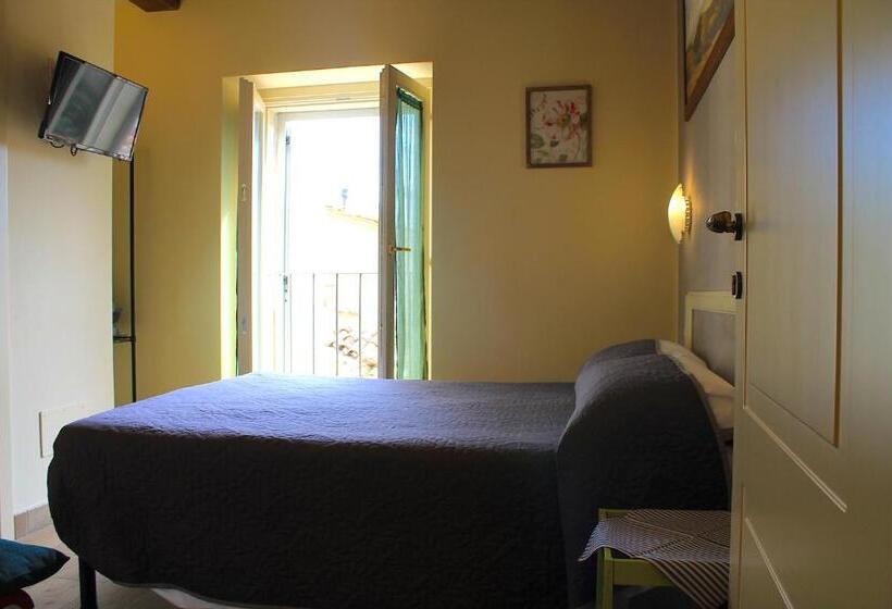 اتاق عادی, Alter Ego B&b Assisi
