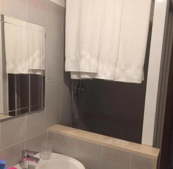 اتاق استاندارد سه نفره, Alter Ego B&b Assisi