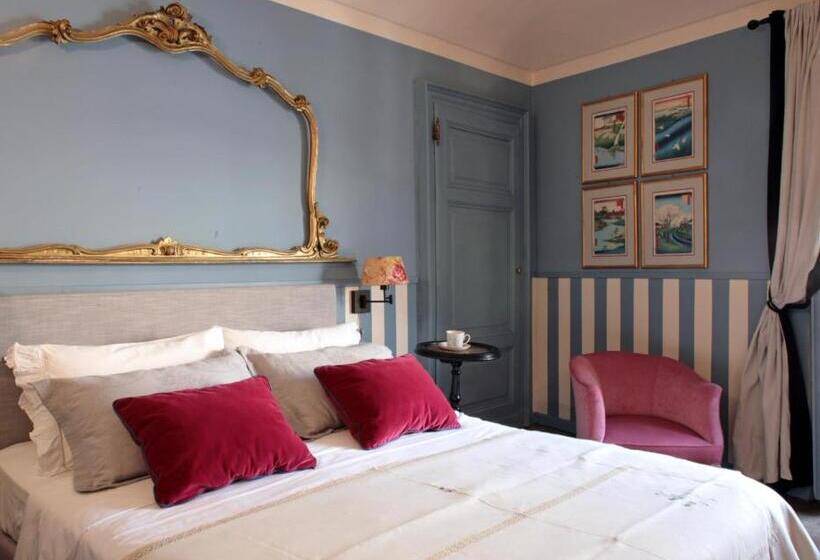 سوئیت با بالکن, Colazione In Piazza Castello