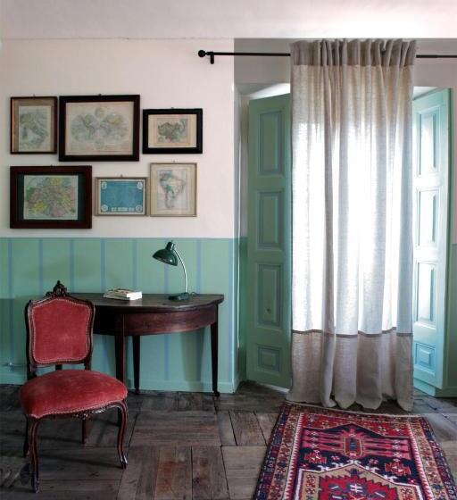 اتاق خانوادگی, Colazione In Piazza Castello