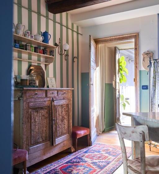 آپارتمان 1 خوابه با بالکن, Colazione In Piazza Castello