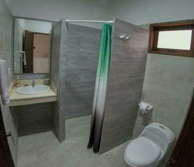 اتاق استاندارد با تخت بزرگ, Camali