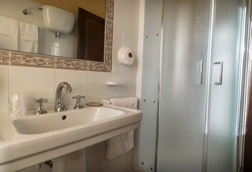 اتاق لوکس با چشم‌انداز باغ, Agriturismo Il Giardino Dei Ciliegi