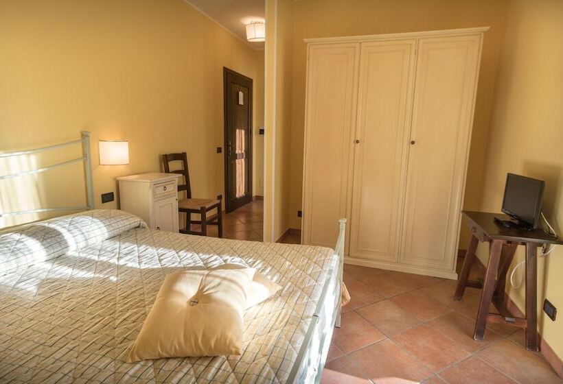 اتاق لوکس با چشم‌انداز باغ, Agriturismo Il Giardino Dei Ciliegi