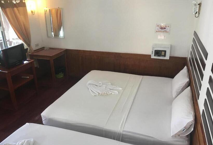 スーペリアトリプルルーム, Coco S Guesthouse