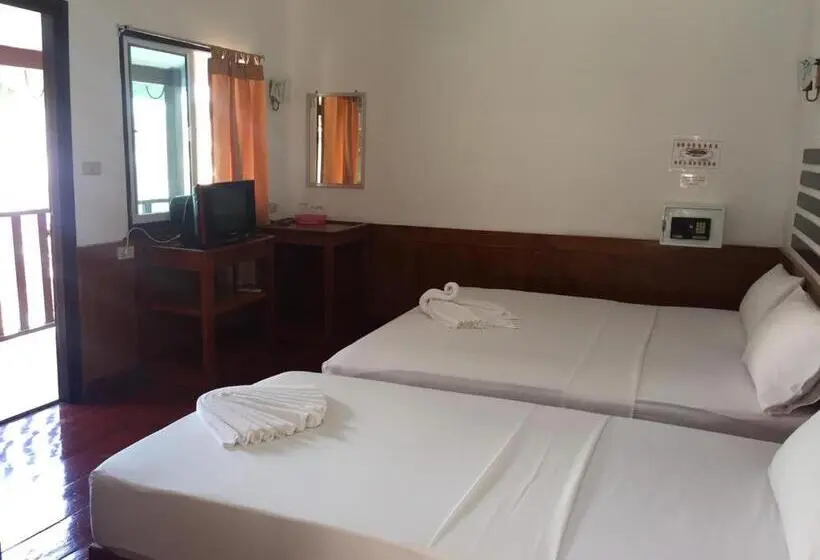Quarto Triplo Superior, Coco S Guesthouse