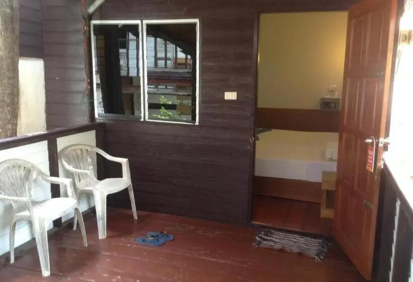 Quarto Triplo Standart, Coco S Guesthouse