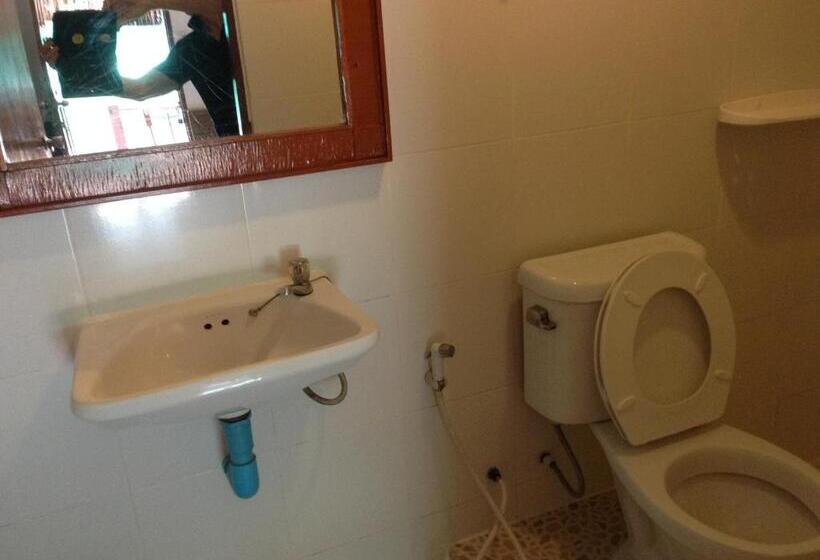 Номер Стандарт Трехместный, Coco S Guesthouse
