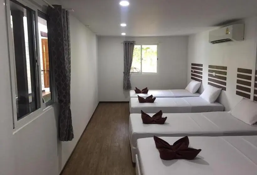 Quarto Quádruplo Standard, Coco S Guesthouse