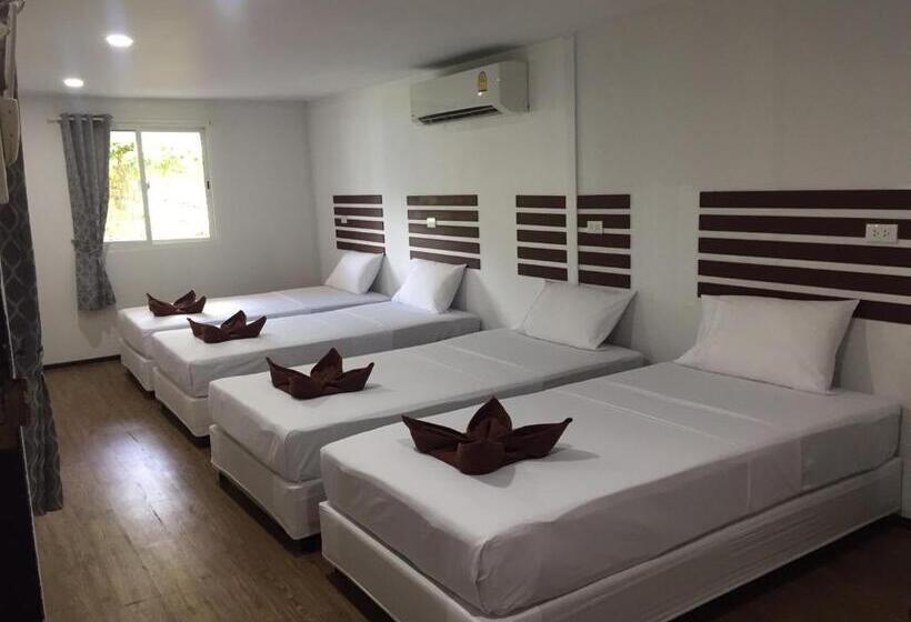 スタンダード４人部屋, Coco S Guesthouse