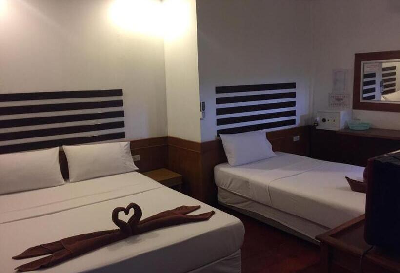 Номер Стандарт Трехместный, Coco S Guesthouse