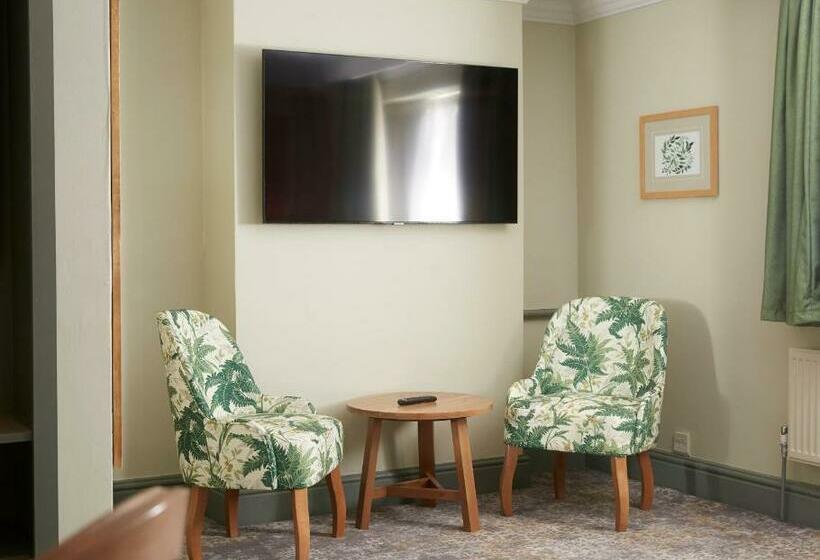 패밀리 룸, Governors House By Greene King Inns