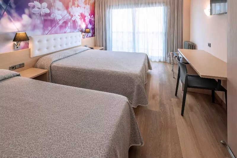 اتاق استاندارد یک نفره, Hostal Bonavista