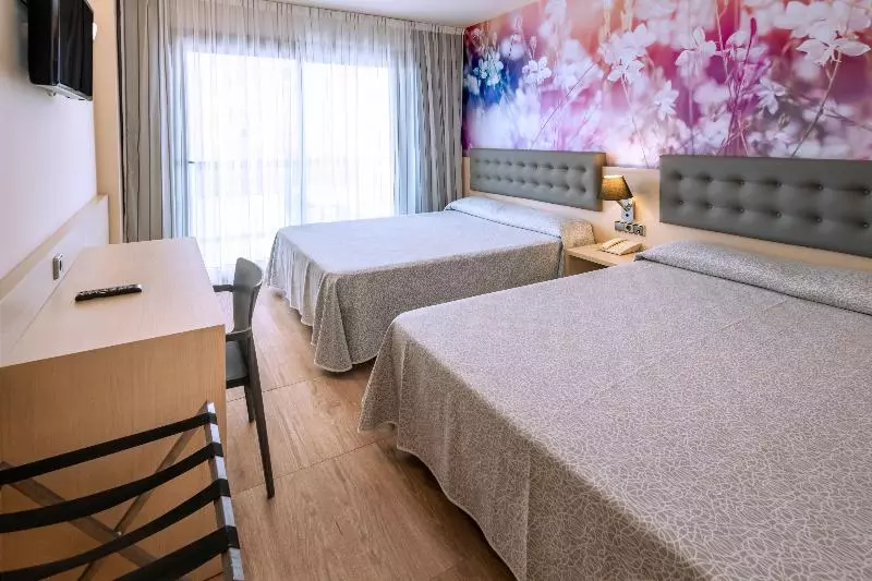 اتاق استاندارد یک نفره, Hostal Bonavista