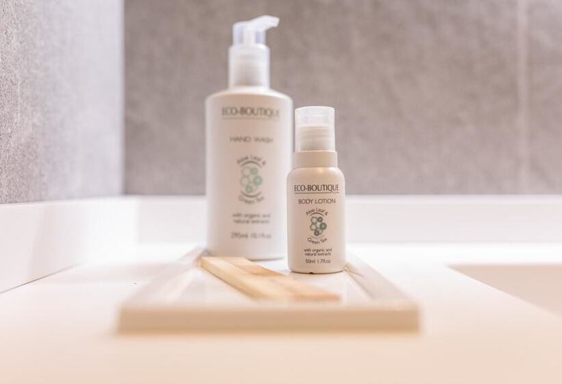 غرفة دور أخير, Room Mate Cosmo - City Centre, Valencia