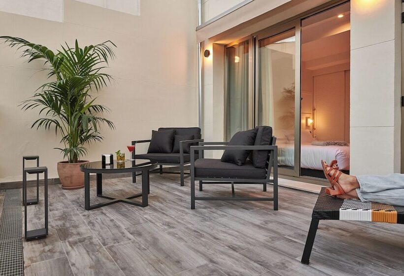 غرفة سوبيريور مزوَّدة بتراس, Room Mate Cosmo - City Centre, Valencia