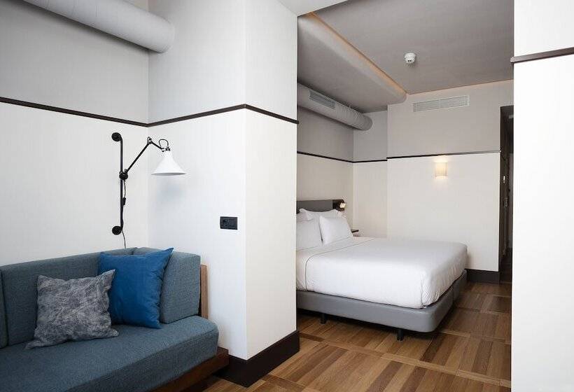 Habitación Superior, Praktik èssens