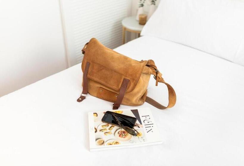 غرفة سوبيريور سرير كينج, Room Mate Cosmo - City Centre, Valencia