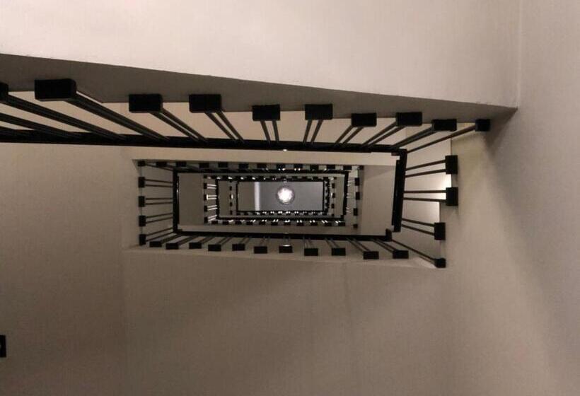 Номер Deluxe Одноместный, Torrent