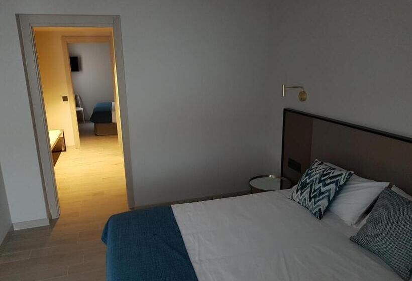 Семейный Номер Deluxe, Torrent