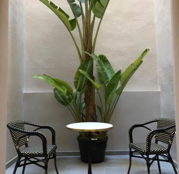 Habitació Estàndard Interior, Torrent