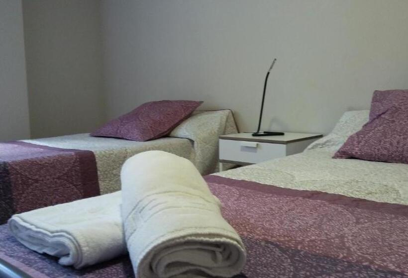 带共用浴室的标准房间, Alma Del Camino   Rooms & Albergue   Hostel