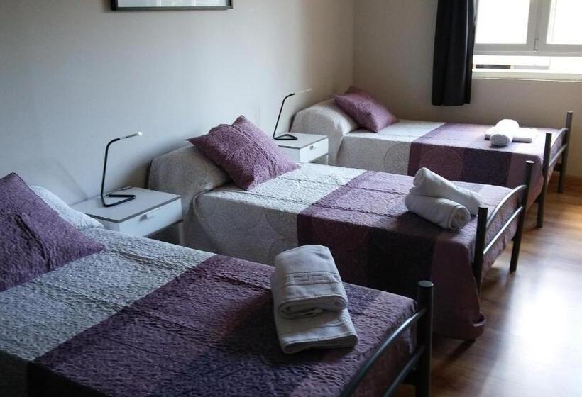 Трехместный Номер Стандарт Совместная Ванная, Alma Del Camino   Rooms & Albergue   Hostel