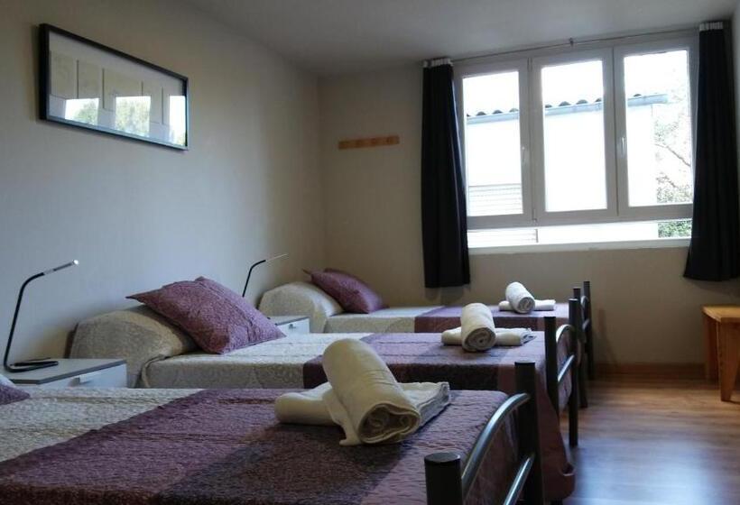 经济四人间 - 带共用浴室, Alma Del Camino   Rooms & Albergue   Hostel