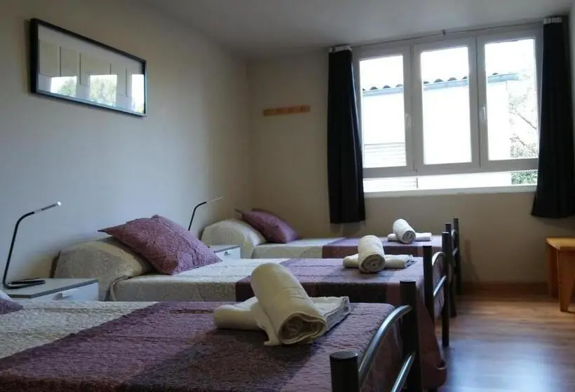 バスルーム共同エコノミー4人部屋, Alma Del Camino Rooms & Albergue Hostel