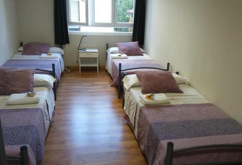 家庭房间共用浴室, Alma Del Camino   Rooms & Albergue   Hostel