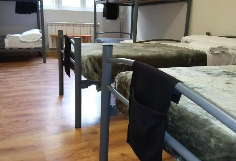 スーペリアファミリールーム, Alma Del Camino Rooms & Albergue Hostel