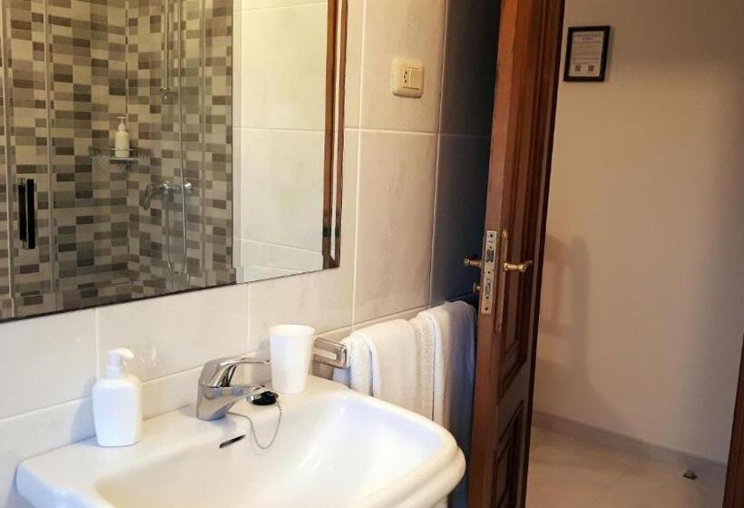 اتاق استاندارد, Pensión Casa Angelina