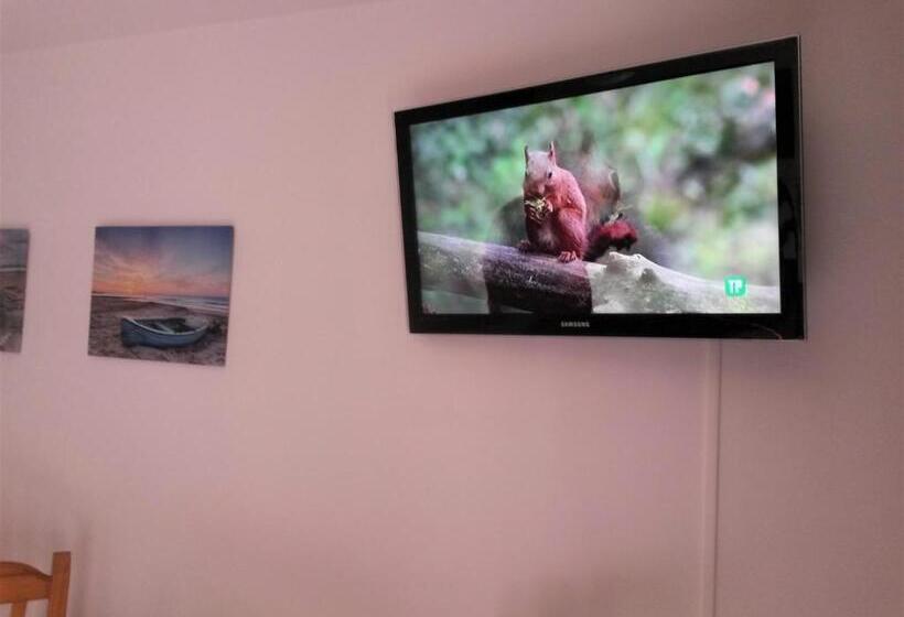 اتاق استاندارد با بالکن و چشم‌انداز دریا, Pensión Casa Angelina