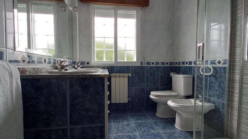 اتاق استاندارد با بالکن و چشم‌انداز دریا, Pensión Casa Angelina