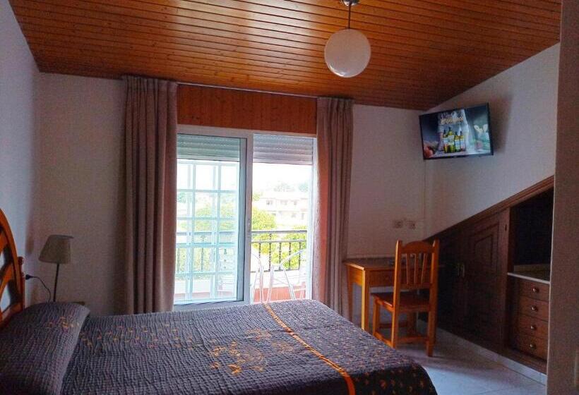 اتاق استاندارد با تراس, Pensión Casa Angelina