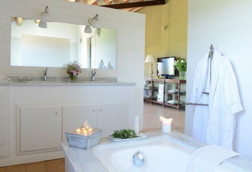 جناح سوبيريور, Mas Del Mar