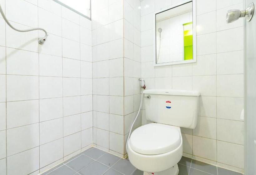 带大床的高级房间, Hatyai Dee Hostel