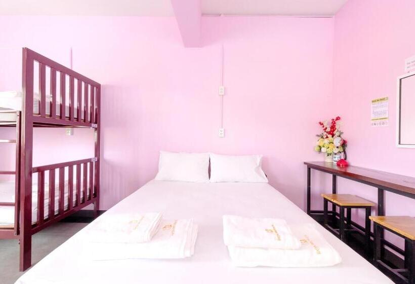 带大床的高级房间, Hatyai Dee Hostel