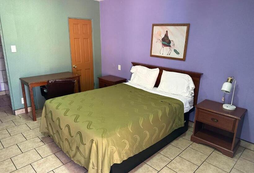 غرفة قياسية, Western Inn Roswell