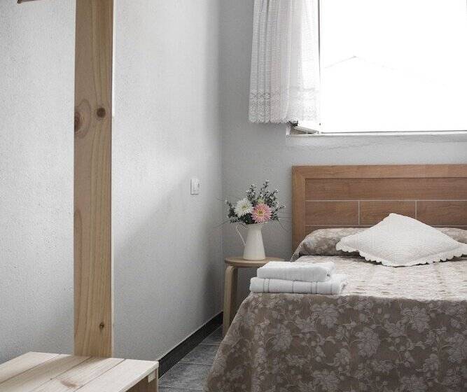 스탠다드 싱글 룸 공동욕실, Pension Casa Maruja