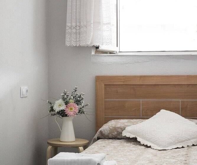 스탠다드 싱글 룸 공동욕실, Pension Casa Maruja