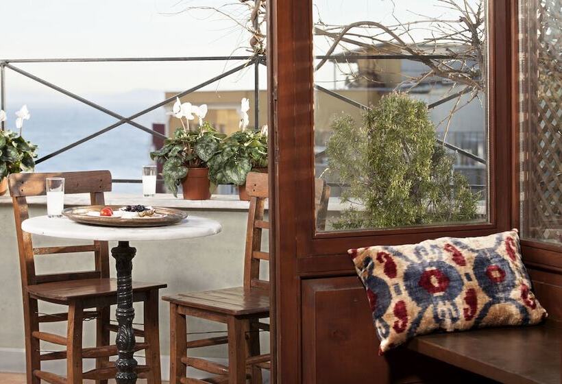 Standard Room with Terrace, Empress Zoe