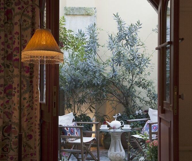 Suite Garden View, Empress Zoe